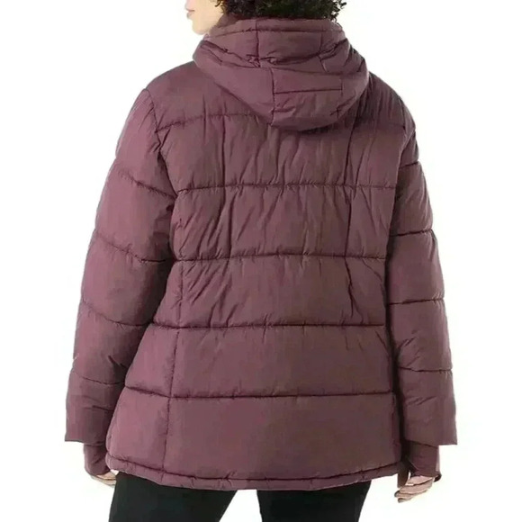Amazon Essentials Women's Heavyweight Long-Sleeve Hooded Puffer Coat - Picture 5 of 8